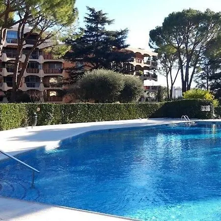 Joli 2 - 3 Piscines - 88 M2